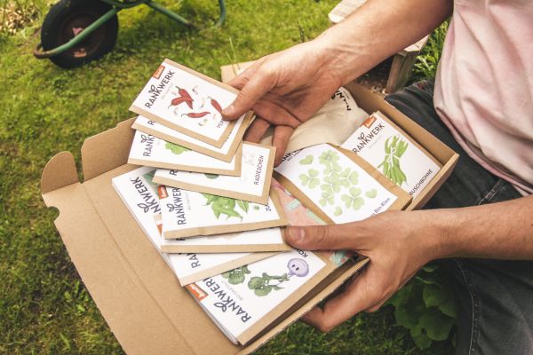 Bio Saatgut-Box „Gartenjahr“